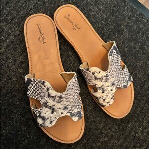 Vaneli Snakeskin Slide Sandals - Black and Cream